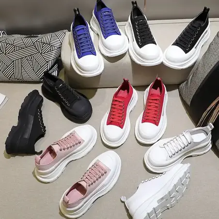 Alexander Mcqueen Chunky Sneakers · 6 variantes