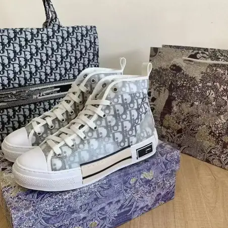 Dior B30 High-Top Sneakers · 15 variantes