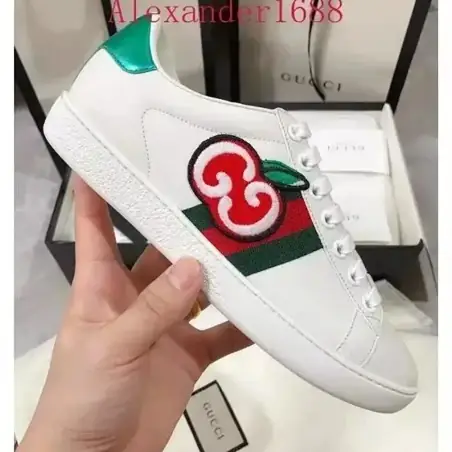 Gucci Shoes · 12 variantes