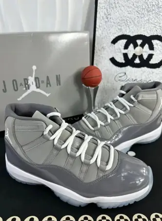 Jordan 11 · 31 variantes