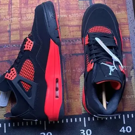 Jordan 4