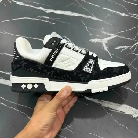LV Casual shoes