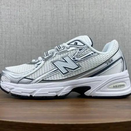 New Balance Running Shoes · 9 variantes