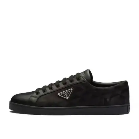 PRADA Linea Rossa Sneakers #PRADA_W2C #shoe_W2C
