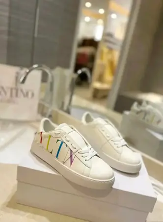 Valentino Shoes 2 · 40 variantes